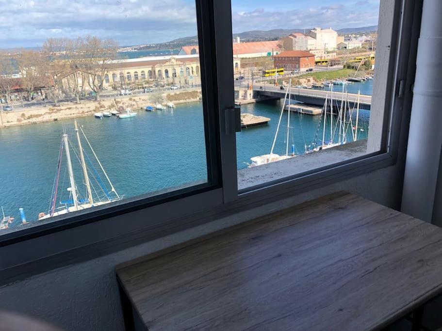 Sete 6Eme Vue Sur Le Canal Et L'Etang Екстериор снимка